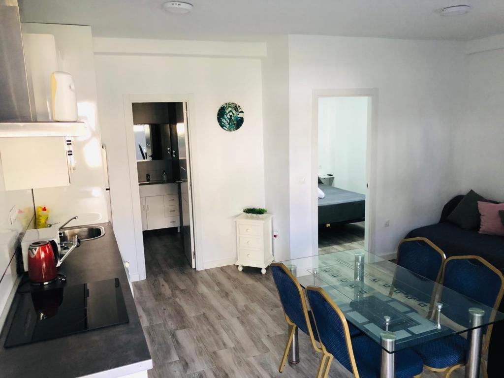 Apartamento CARIHUELA PUERTO Torremolinos Esterno foto