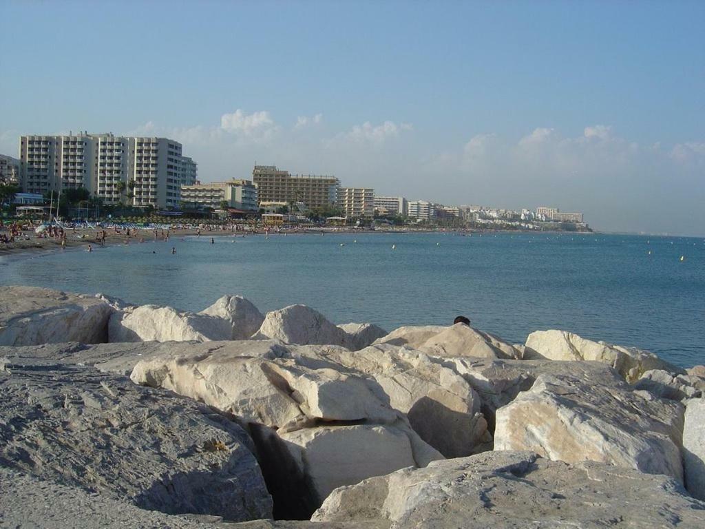 Apartamento CARIHUELA PUERTO Torremolinos Esterno foto